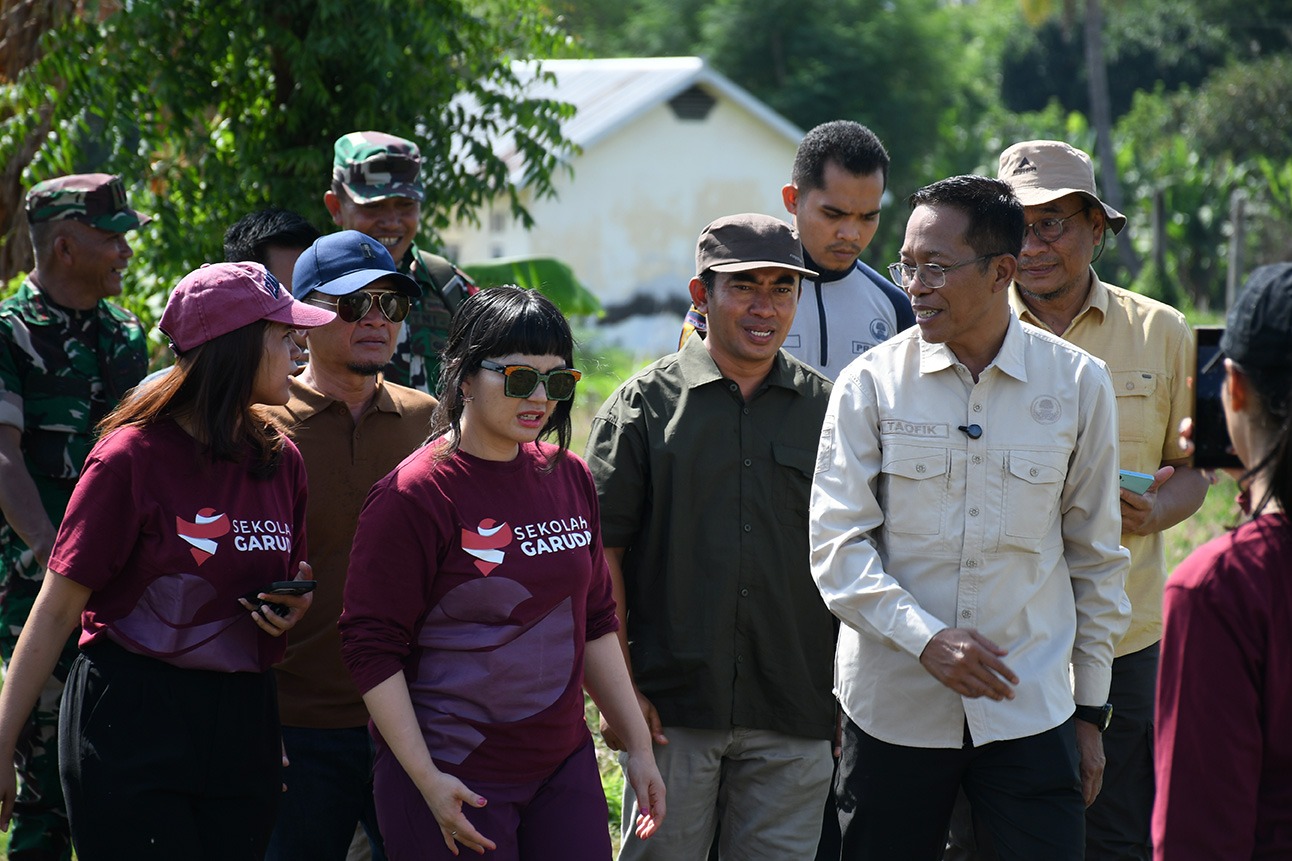 SEKDA Dampingi Wamen Pendidikan Tinggi Tinjau Lokasi Pembangunan SMA Unggul Garuda di Lombok Timur