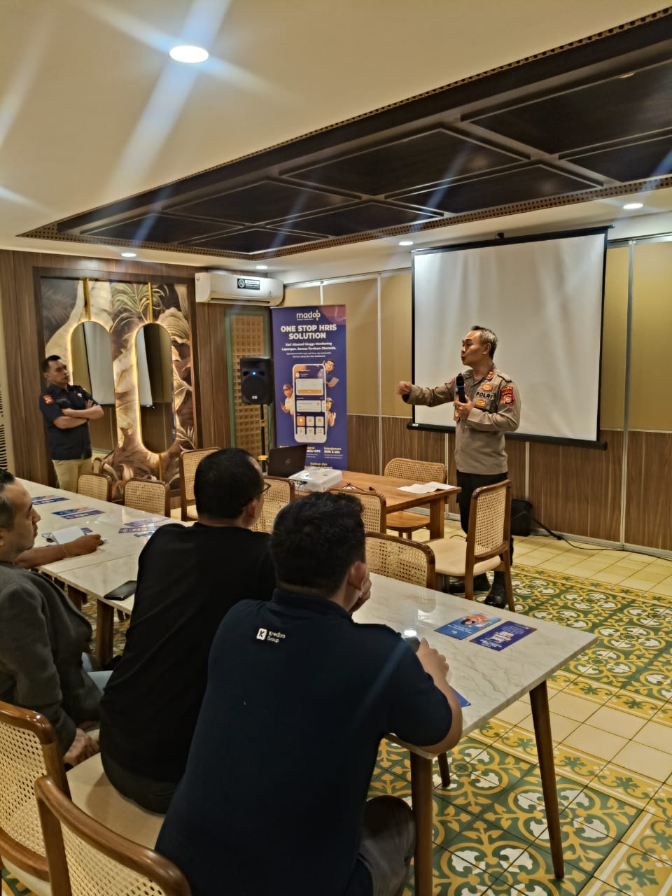 Sarasehan BPD Abujapi NTB, Polda NTB Dorong Profesionalitas Satpam dan Perkuat Sinergitas Pengamanan