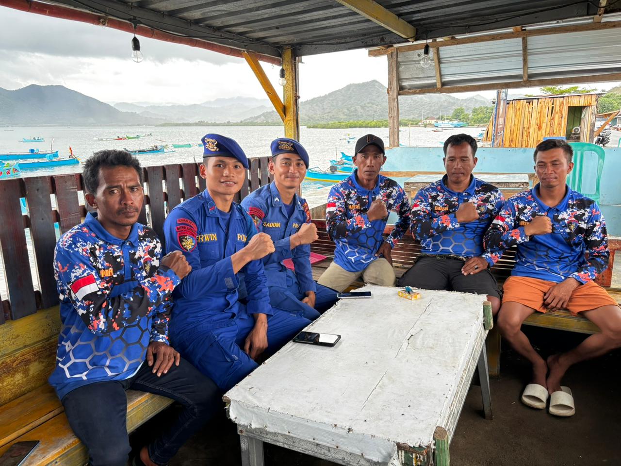 SILATURAHMI DENGAN SAHABAT POLAIRUD NTB DAN PEMBERIAN HIMBAUAN KESELAMATAN SAAT BERLAYAR DI WILAYAH PERAIRAN