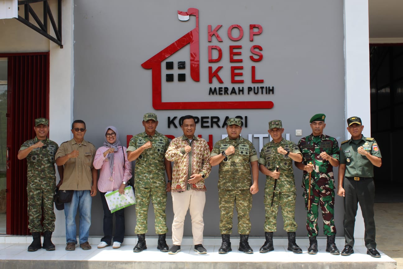 Kasdam IV/Diponegoro Tinjau Pembangunan KDMP dan Jembatan Gantung di Wonosobo