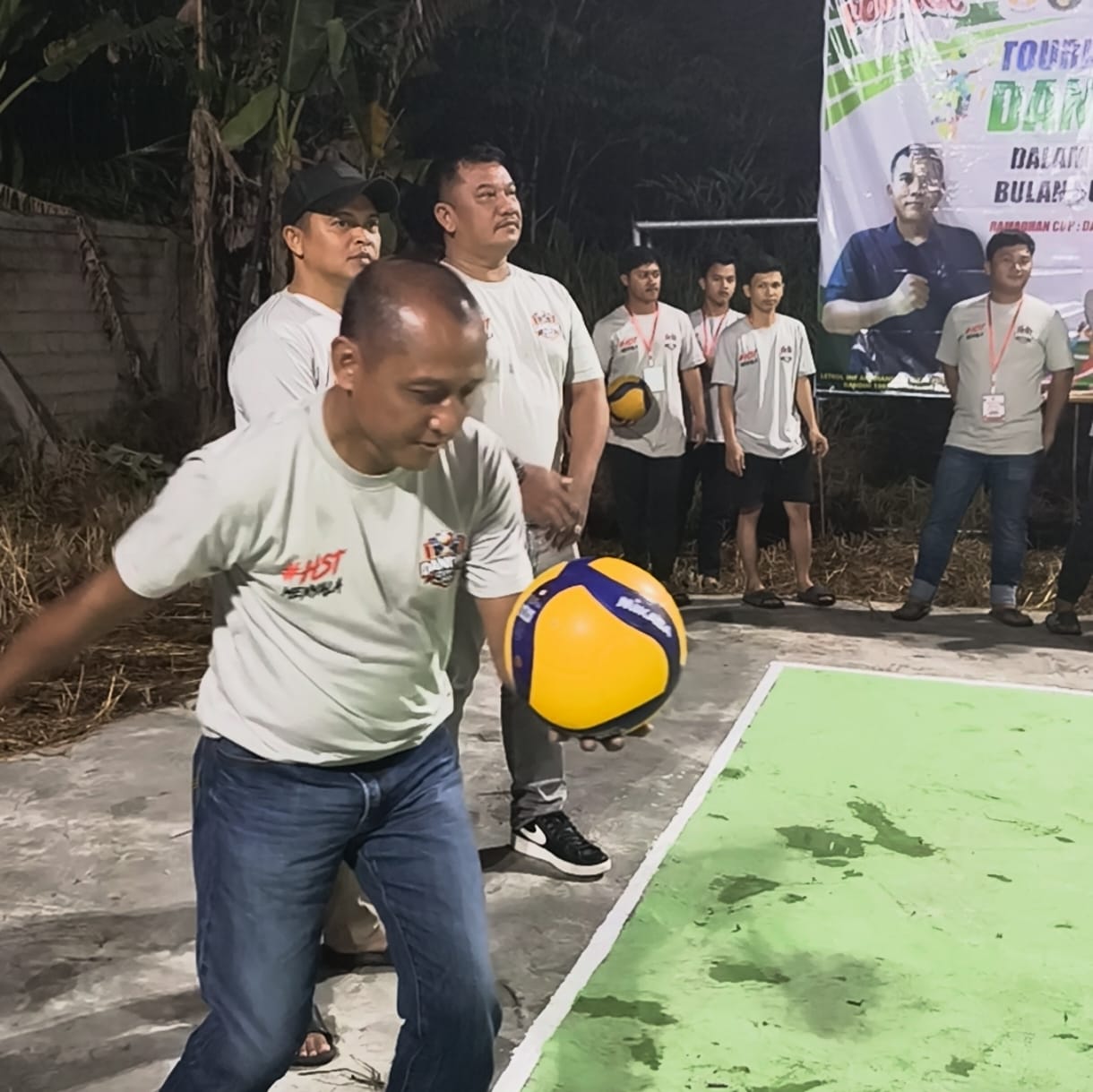 Mewakili Dandim 1002/HST, Danramil BATARA Resmi Buka Turnamen Bola Voli Dandim Cup I 2026