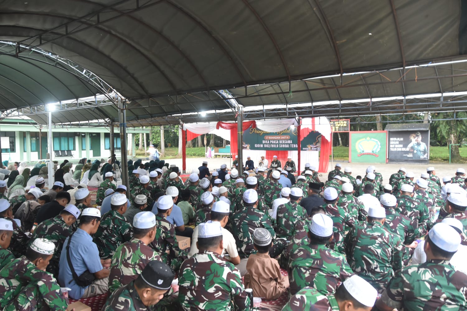 Pererat Kebersamaan, Kodim 1002/HST Peringati Nuzulul Qur’an dan Buka Puasa Bersama