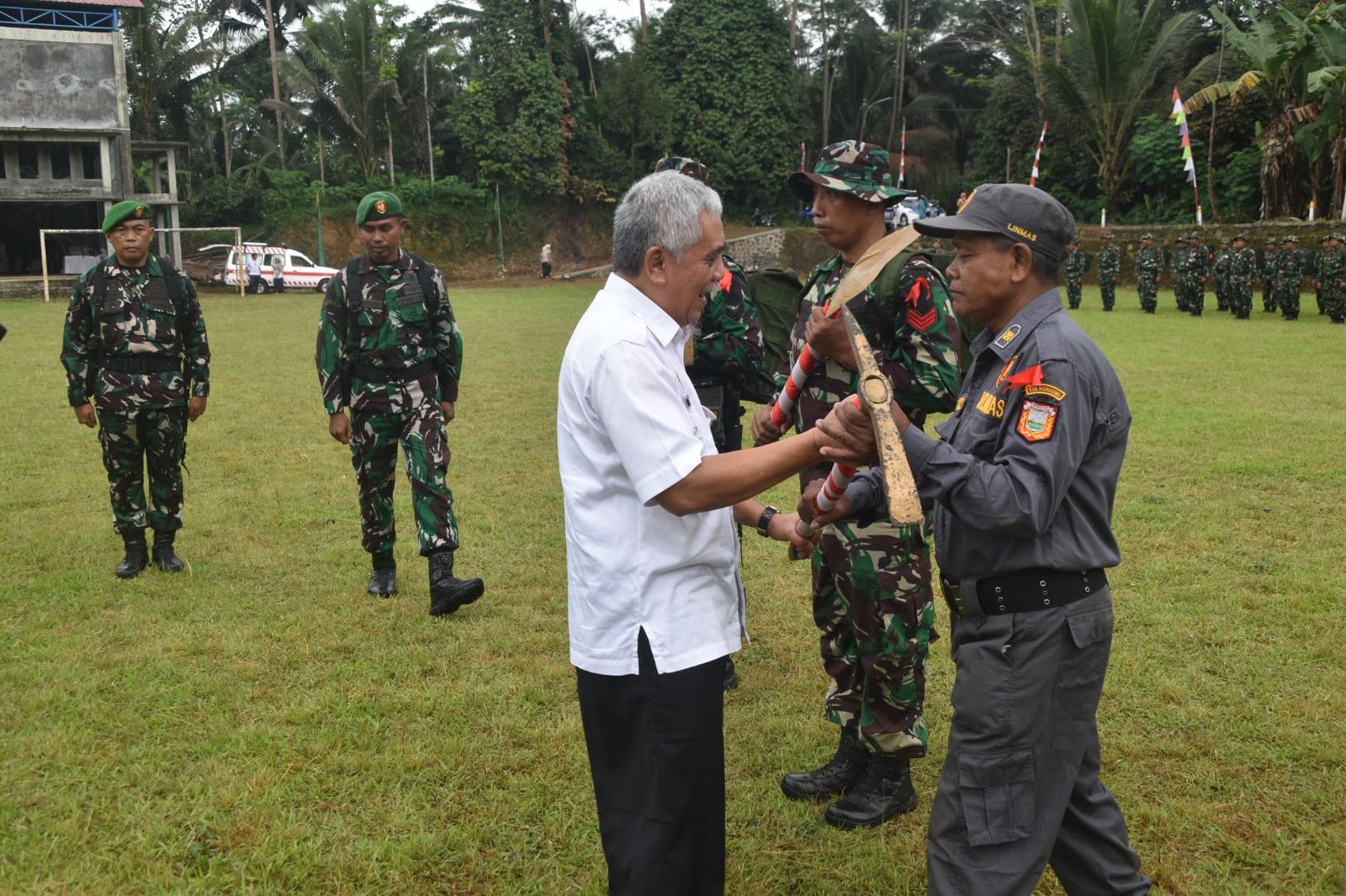 Setda Wonosobo Resmi Buka TMMD Sengkuyung Tahap II 2026 di Desa Grugu Kaliwiro, Fokus Betonisasi Jalan Pertanian 736 Meter