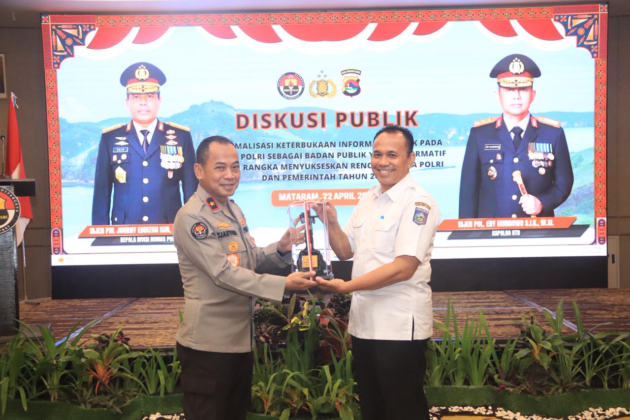 Wakapolda NTB Buka Diskusi Keterbukaan Informasi Publik, Dorong Polri Lebih Informatif