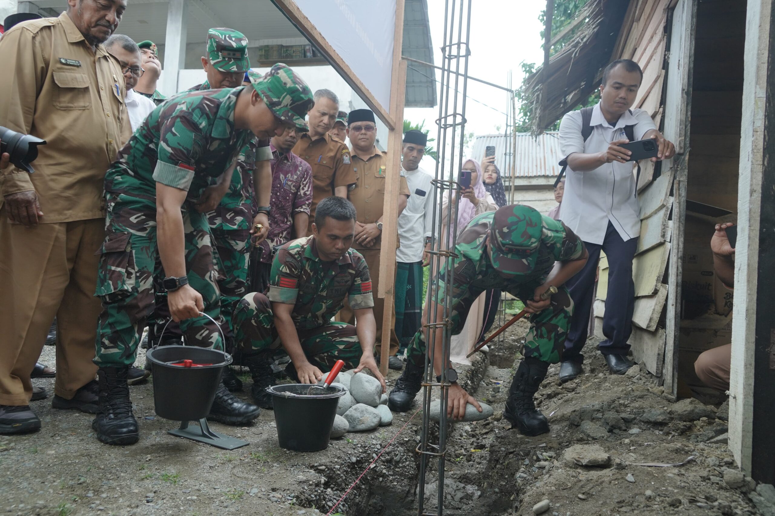 Langkah Nyata untuk Generasi Penerus, Dandim 0105/Abar Dampingi Danrem 012/TU Groundbreaking Rehab Panti Asuhan Istiqamatuddin