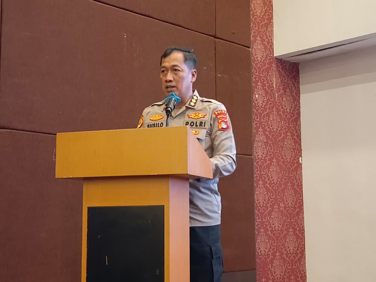 Polairud Hadir dengan Hati, Sambang Nusa Presisi Sentuh Masyarakat Pulau Medang Sumbawa