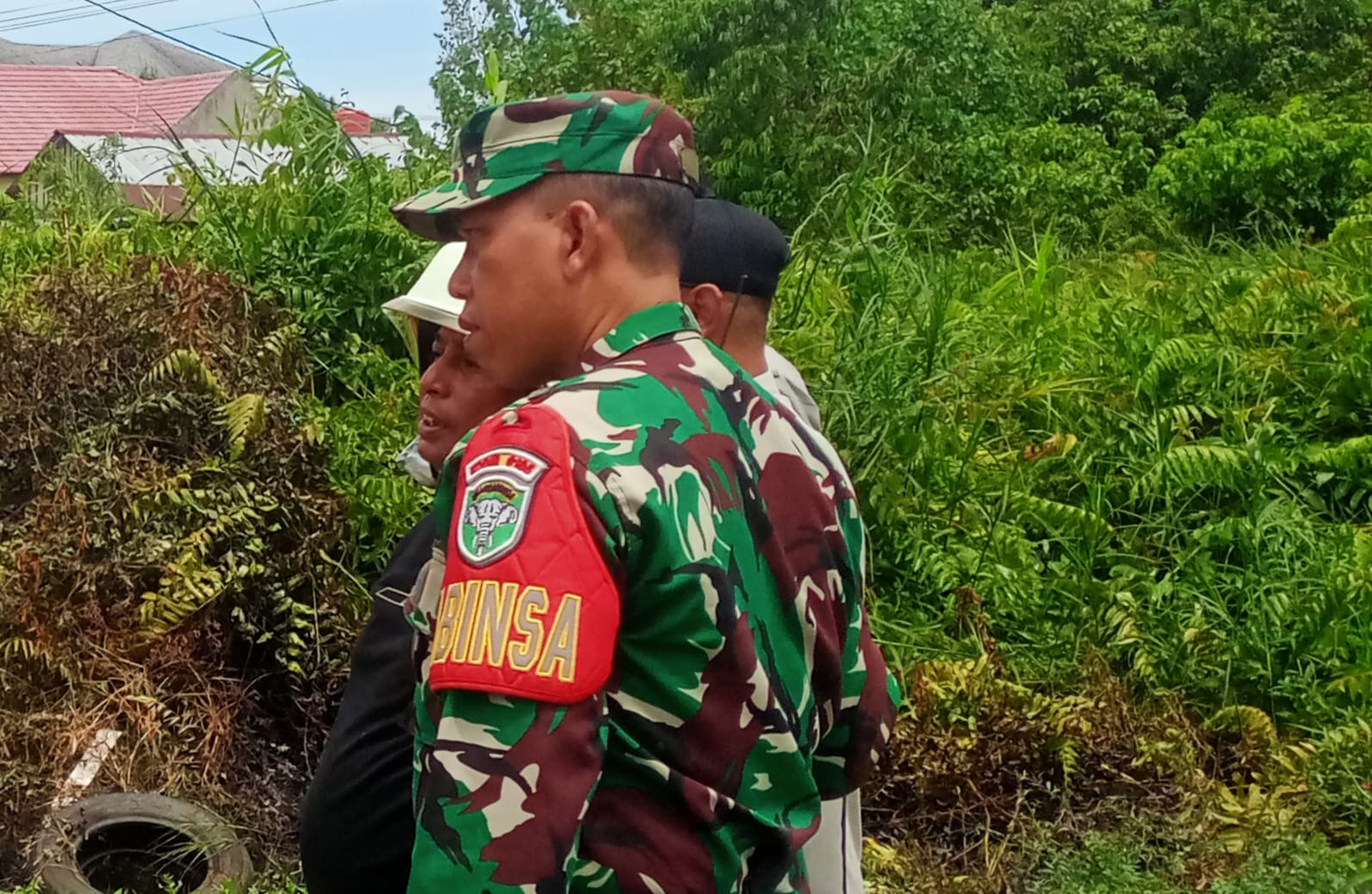 Cegah Karhutla, Babinsa Koramil 07/Johan Pahlawan Sosialisasi Jaga Lingkungan ke Warga Desa Seunebok