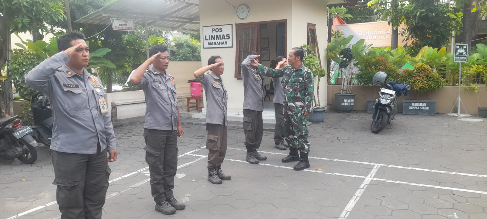 Peran Aktif Babinsa Manahan Dalam Membentuk Karakter Yang Handal Dalam Bertugas Bagi Anggota Linmas