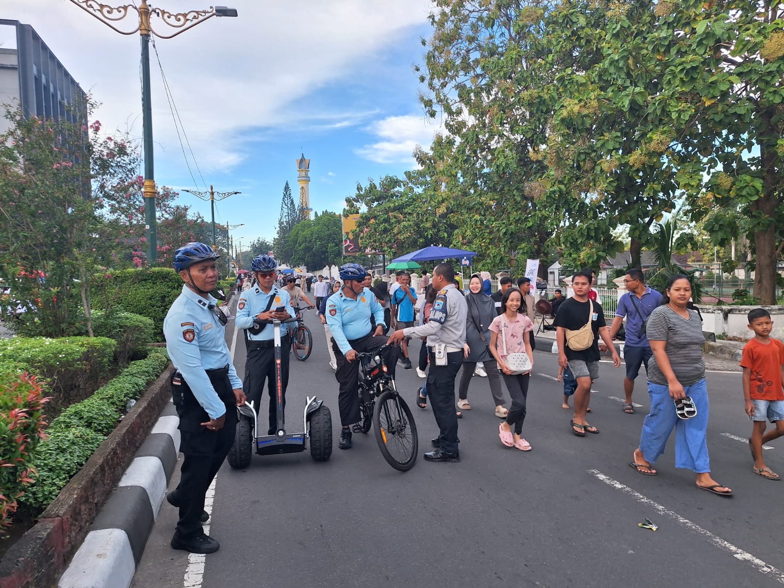 Patroli Direktorat Pamobvit Polda NTB di CFD Udayana, Pastikan Keamanan dan Kenyamanan Masyarakat