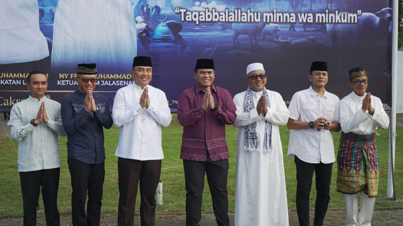 SEMANGAT BERBAGI IDUL ADHA, KOARMADA I HADIR UNTUK MASYARAKAT