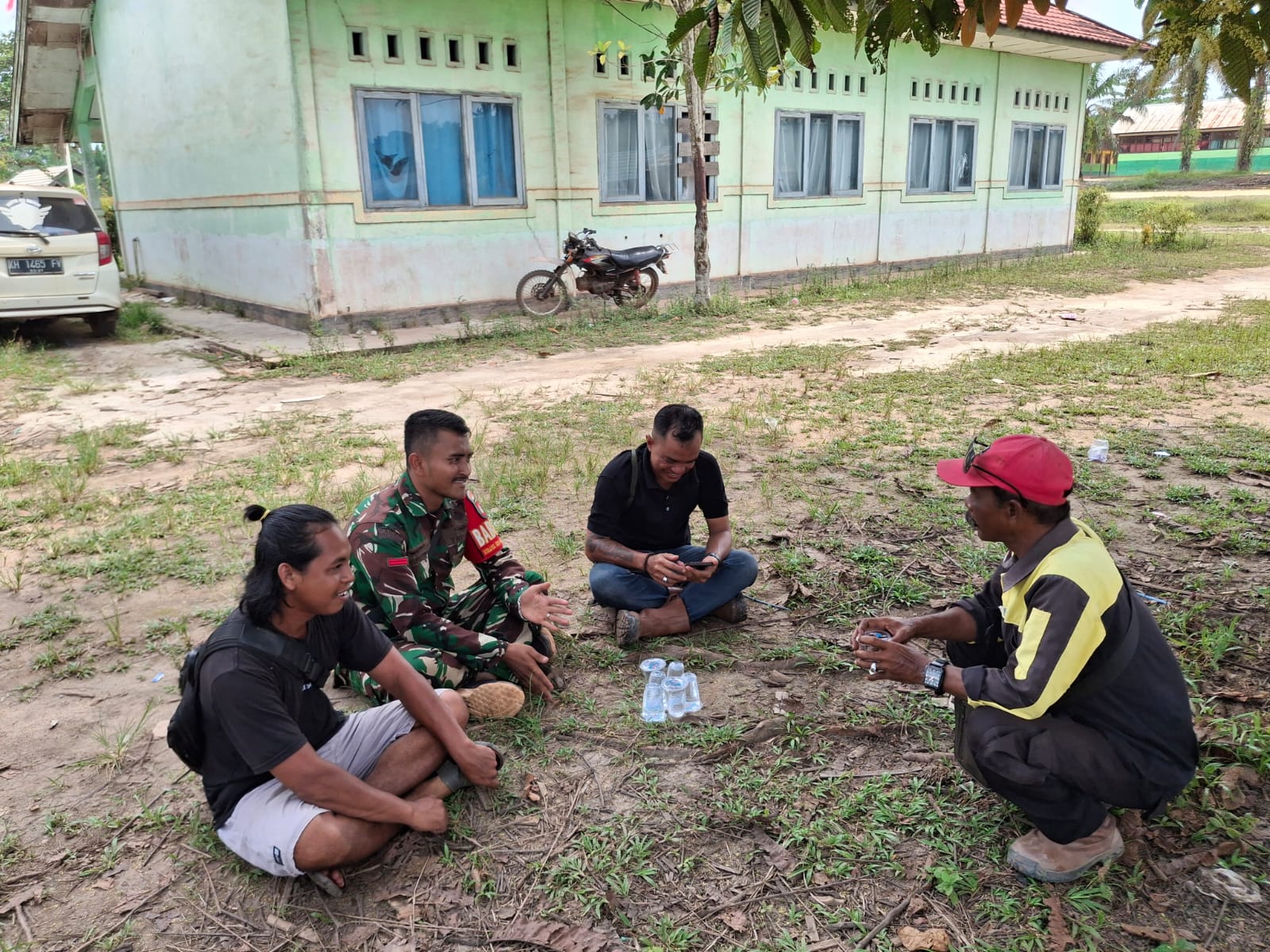 Babinsa Koramil 1015-07/Parenggean Melaksanakan Komsos Dengan Warga Binaan