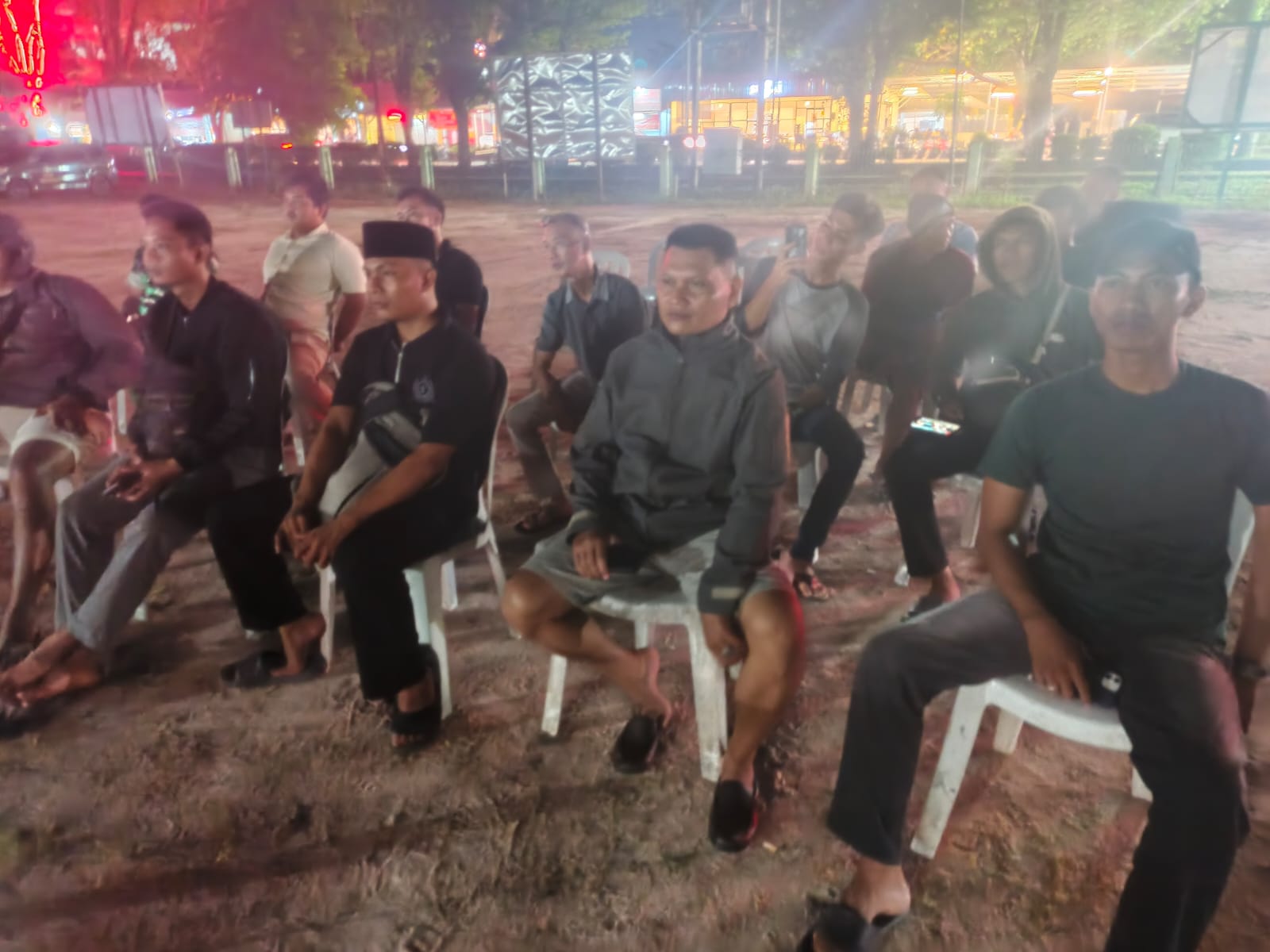 Kodim 1015/Sampit Gelar Nobar Sepak Bola Gembira Bersama Masyarakat