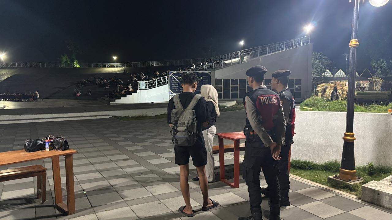 Patroli Malam Polda NTB Sasar Jalur Udayana, Cegah Kejahatan dan Kenalkan Layanan Call Center 110