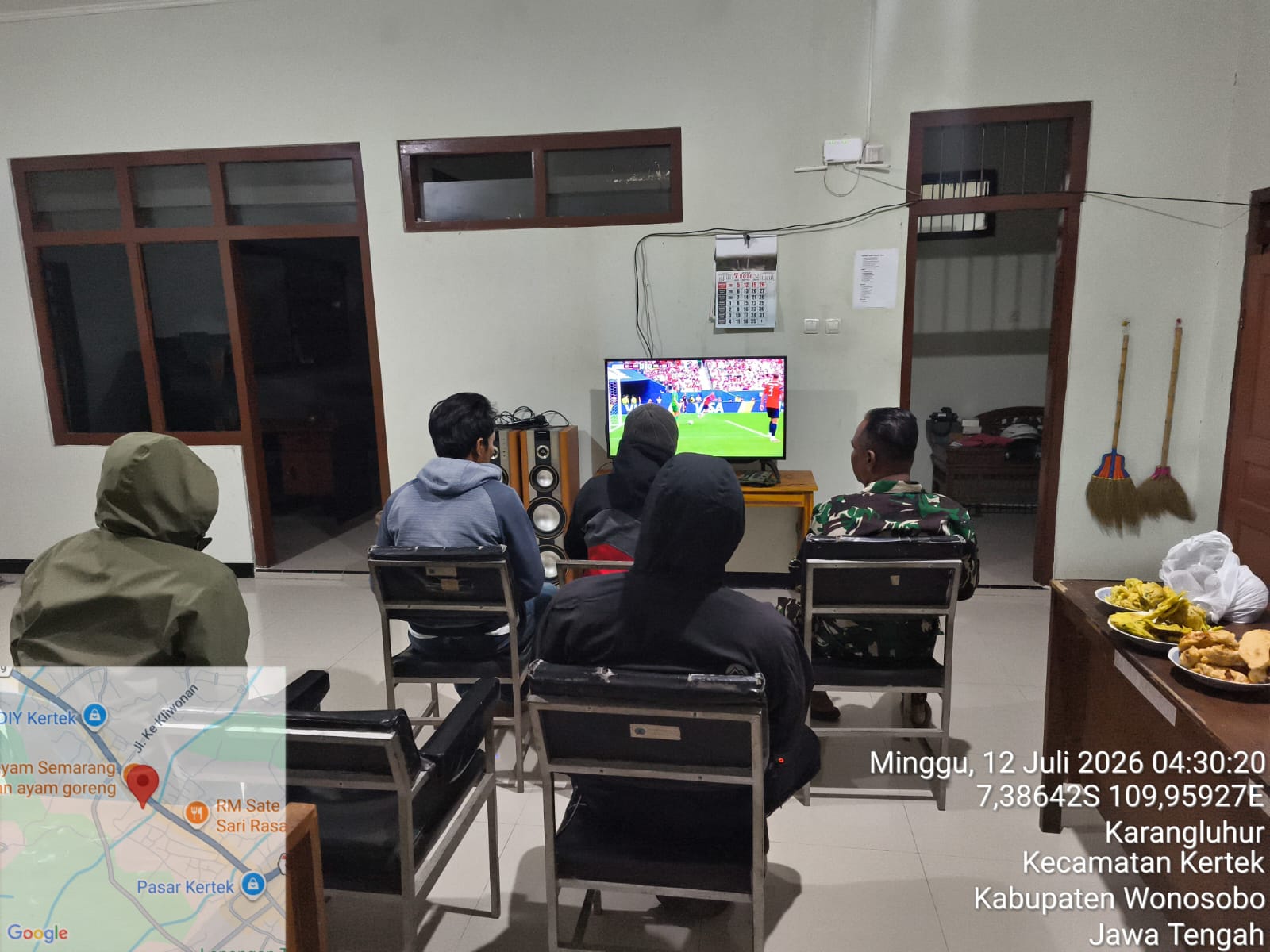 Nobar Piala Dunia Jadi Obat Penat, Kodim 0707/Wonosobo Jadikan Momen Pererat Silaturahmi dengan Warga