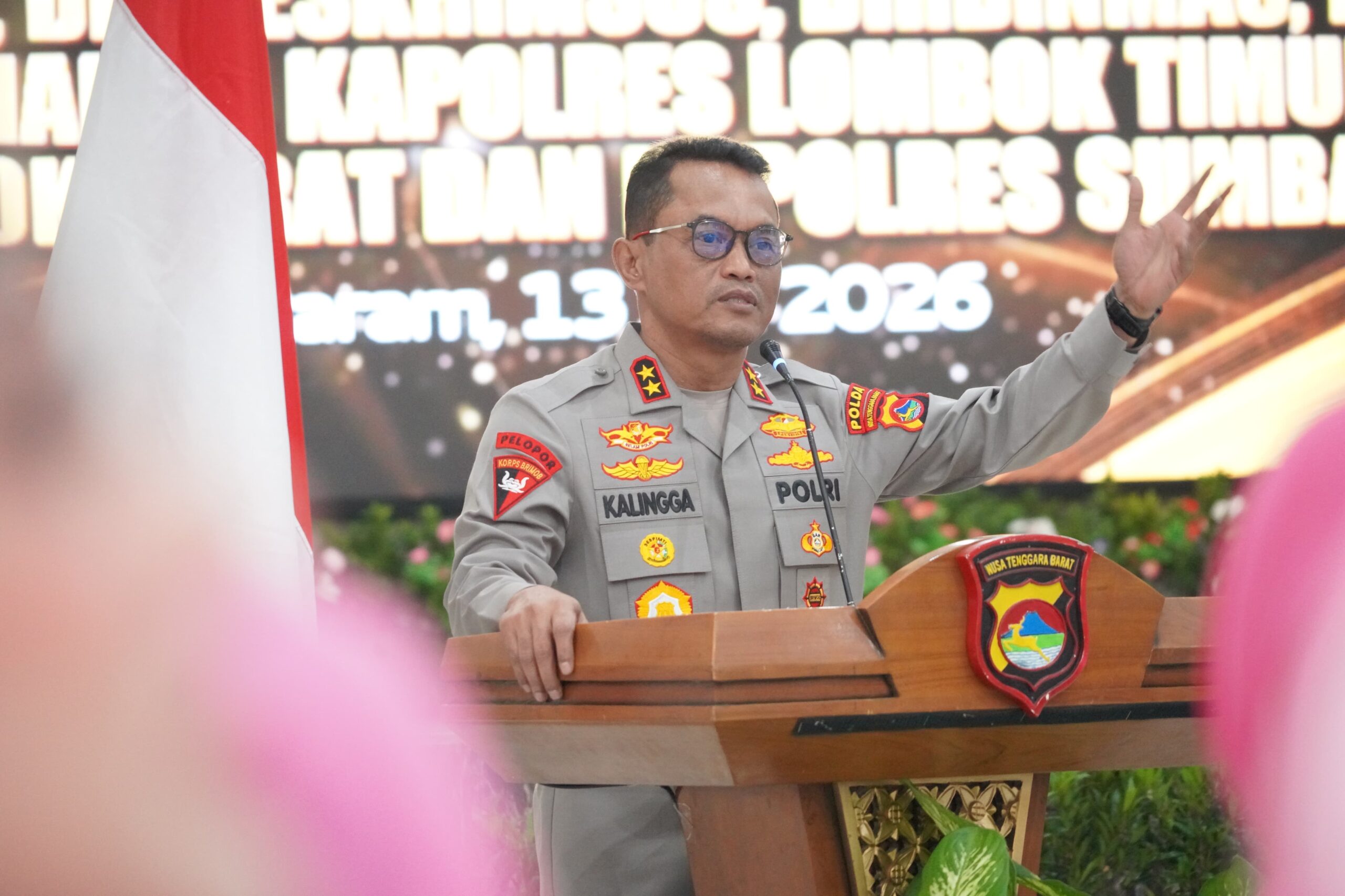 Kenal Pisah Pejabat Polda NTB, Kapolda Tekankan Integritas dan Pelayanan Humanis