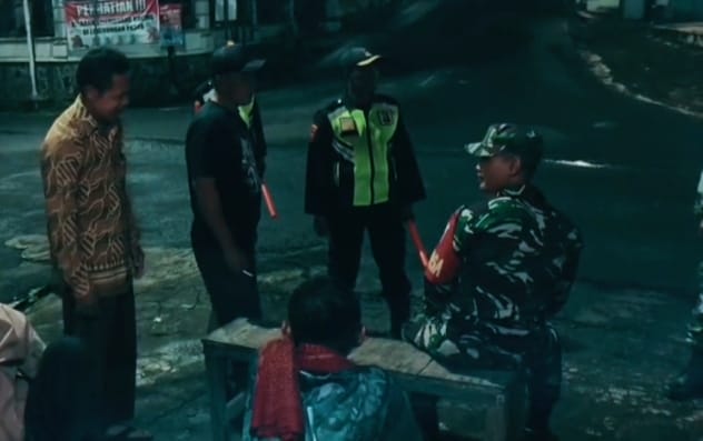 Patroli Malam Koramil Jatipurno, Wujud Nyata TNI Menjaga Keamanan dan Kenyamanan Warga