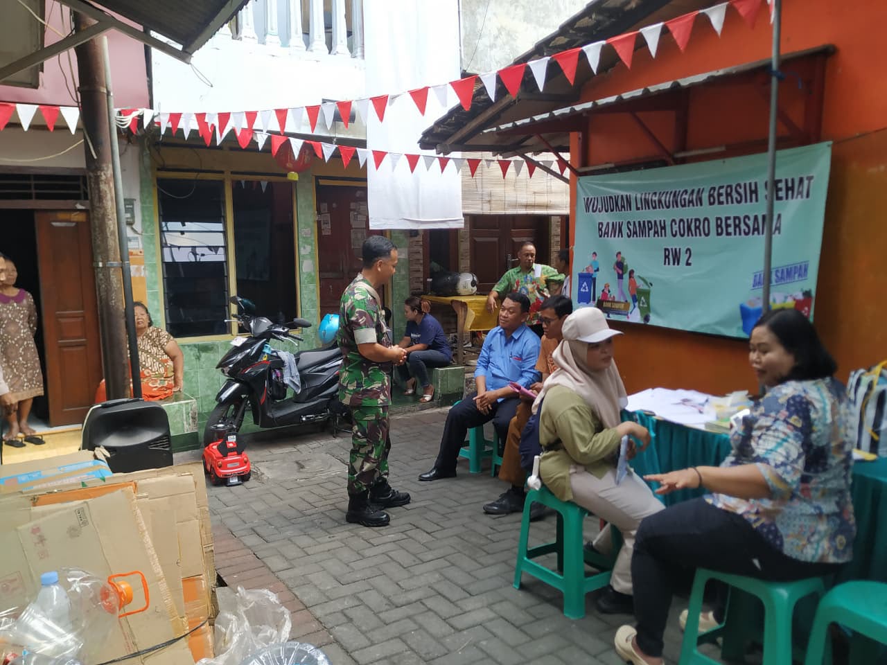 Sinergitas Babinsa Dan Bhabinkamtibmas Kepatihan Wetan Sukseskan Lomba Proklim Tahun 2026