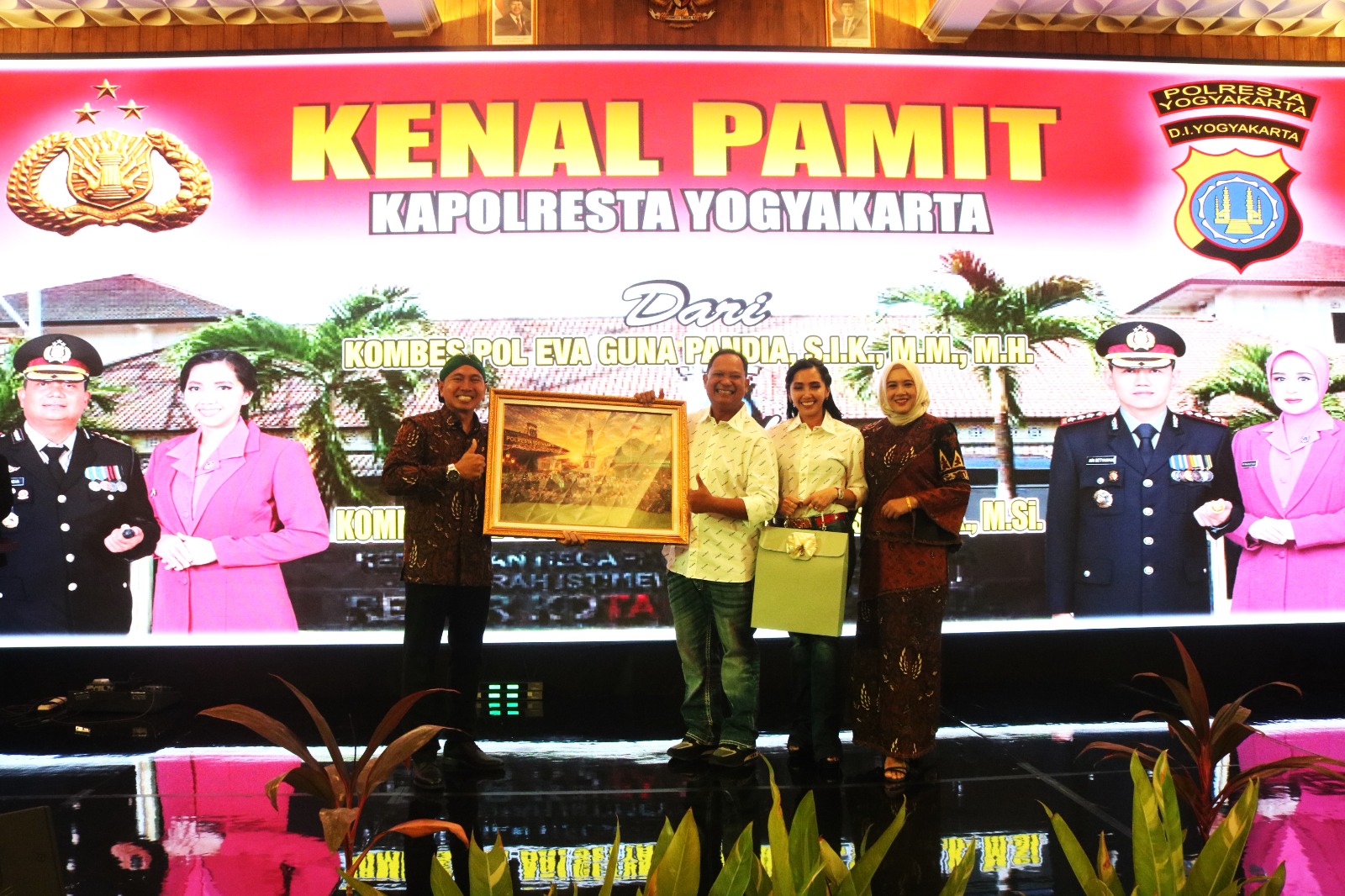 Perkuat Sinergitas TNI-Polri, Dandim 0734/Kota Yogyakarta Hadiri Pisah Sambut Kapolresta Yogyakarta di The Jogja Hotel