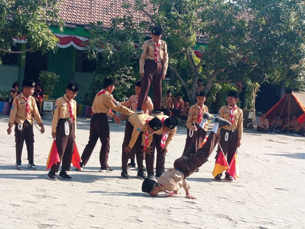 Semarak Lomba Yel-Yel Pramuka MIN 1 Madiun