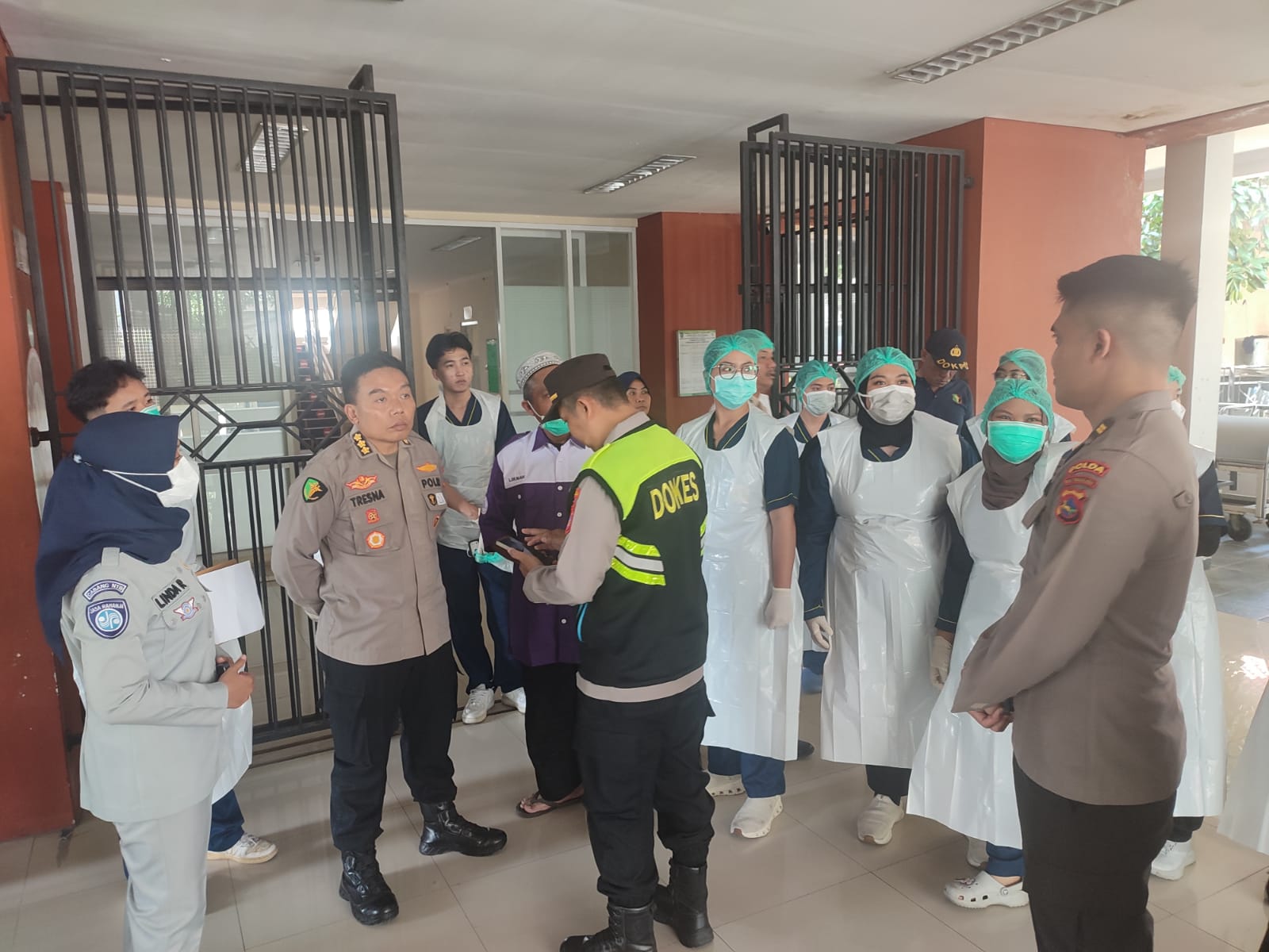 Kebakaran Kapal Ferry Putri Yasmin, Tim DVI Polda NTB Identifikasi Korban di Lembar dan RSUD Provinsi