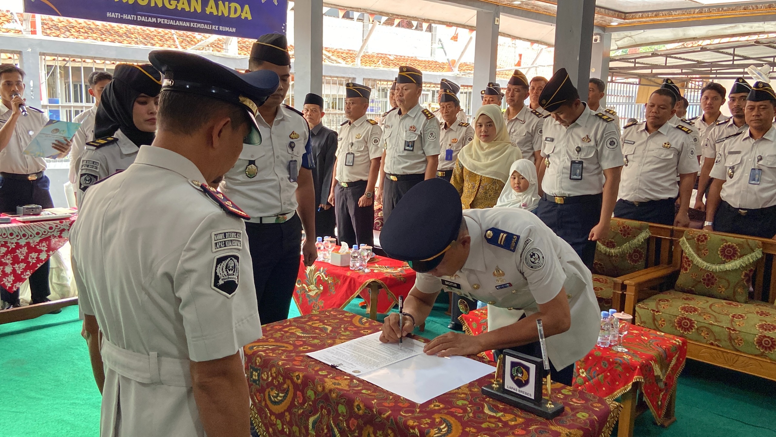 Satu Amanah Berakhir, Pengabdian Berlanjut: Lapas Brebes Gelar Pelantikan dan Pisah Sambut Kasi Binadik dan Giatja