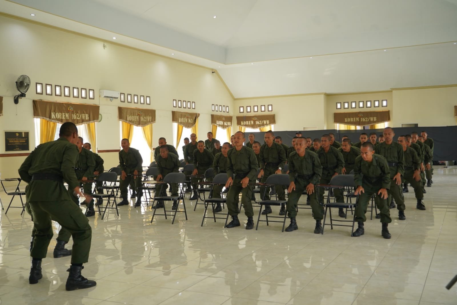 Pelatihan Dasar Mental dan Sikap Siswa UT School 2026 Resmi Ditutup, Kasrem Tekankan Pentingnya Karakter dan Integritas